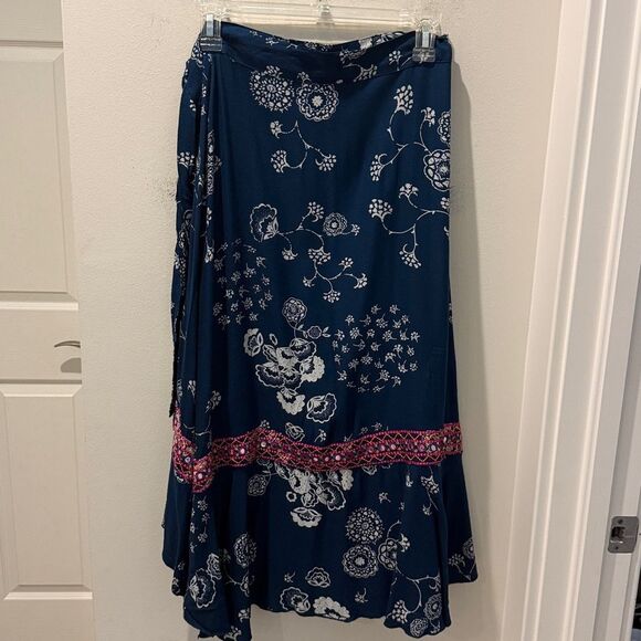 RAGA Navy and White Floral Wrap Skirt with pink embroidery bohemian size Small - Picture 3 of 7